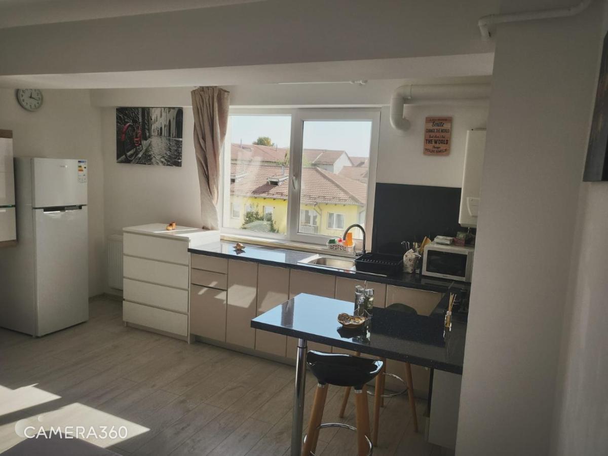 Studio 32 Bulevardul Oltenia Craiova Extérieur photo